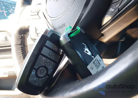 2022 Ford Mustang Ecoboost Premium Fastback z USA, uszkodzony, nr VIN 1FA6P8TH1N5128205